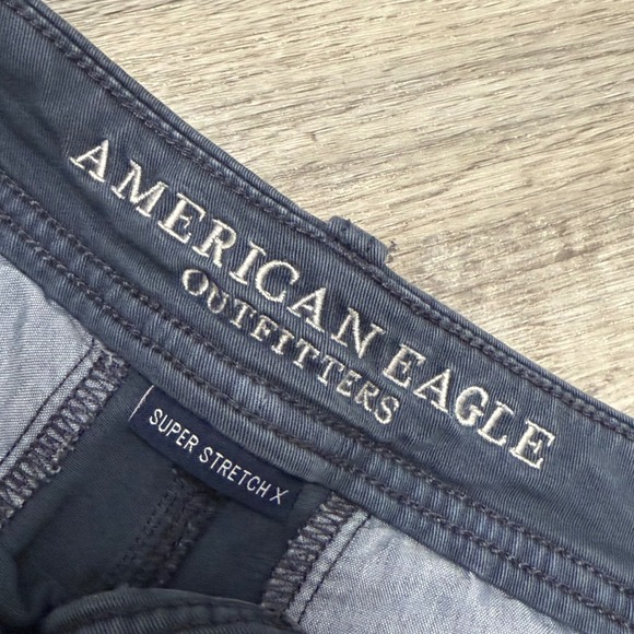 American Eagle Super Stretch X Chino Shorts Navy Blue Womens Size 10 Mid Rise - Picture 2 of 9